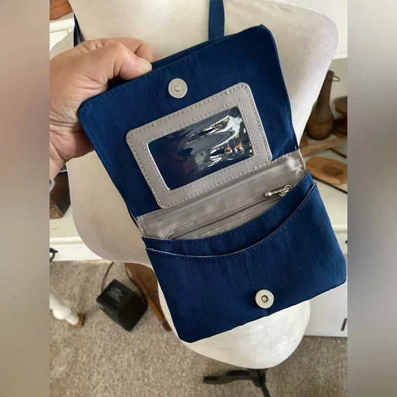 Baggallini - Picture 4 of 4